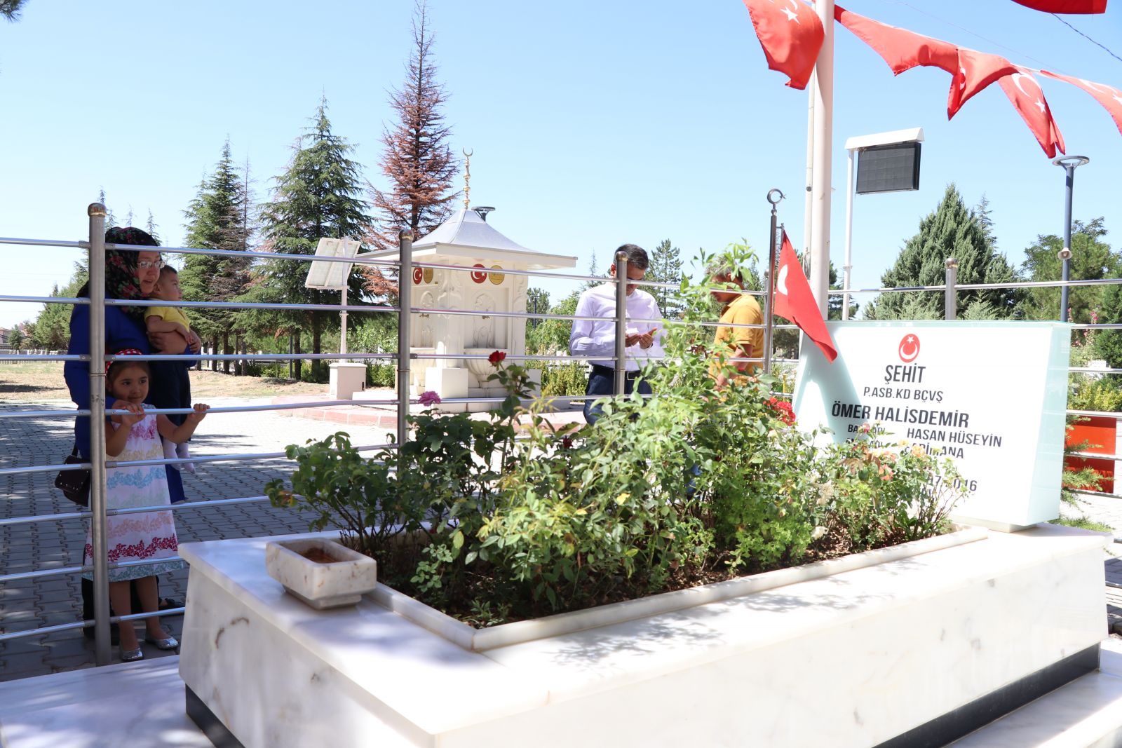 Halisdemir'e bayram ziyareti